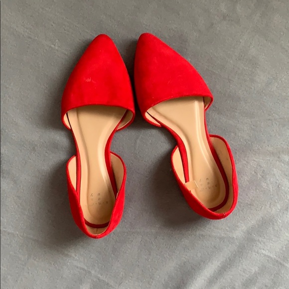 Shoes - Reposhing! Size 7.5 FITS like 8.5/9 listing as 9.